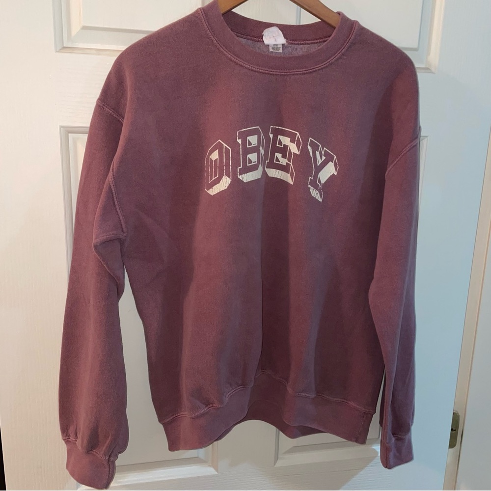 OBEY Crewneck